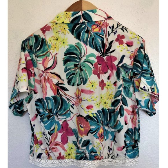Shein Resort Button Front Tropical & Floral Blouse - Picture 2 of 6